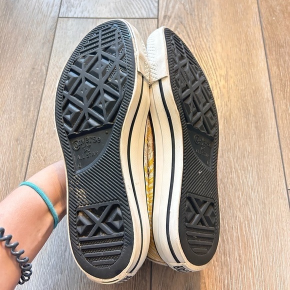 Superman Converse Men’s 4 / Women’s 6 DC Comics Chuck Taylor’s - Picture 5 of 7